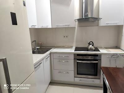 квартира за адресою Гната Хоткевича вул. (Червоногвардійська), 12
