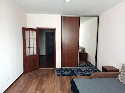 квартира за адресою Саперно-Слобідська вул., 24