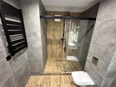 квартира за адресою Дніпровська набережна вул., 18А