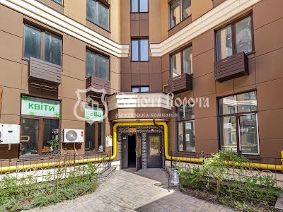 квартира по адресу Молодіжна ул., 4