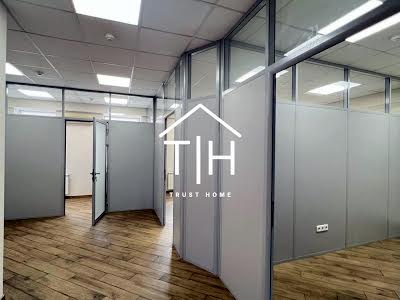 коммерческая по адресу Боричів Тік ул., 30
