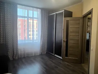 квартира по адресу с. Петропавловская борщаговка, Садовая ул., 51-Б