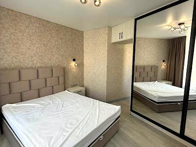 квартира по адресу Олеся Бердника ул., 1-Д