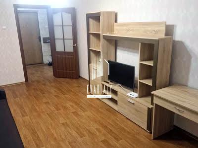 квартира по адресу Софии Русовой ул., 3