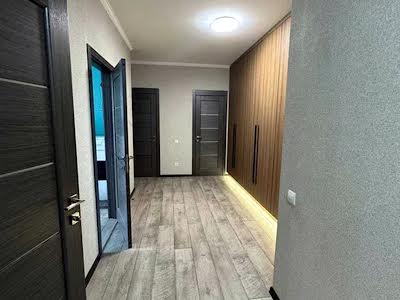 квартира за адресою Драгоманова вул., 2Б
