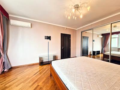 квартира за адресою В'ячеслава Чорновола вул., 20