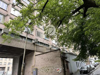 квартира за адресою Дмитрівська вул., 2