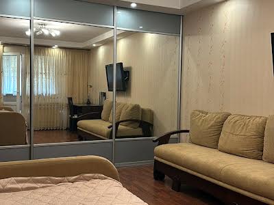 квартира по адресу Анны Ахматовой ул., 15