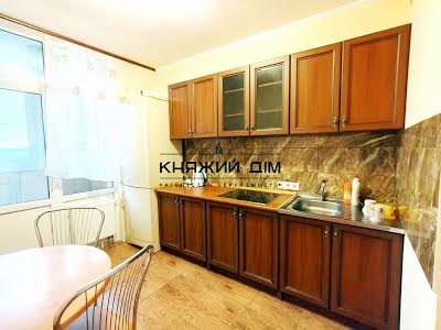 квартира за адресою Світла вул., 3д