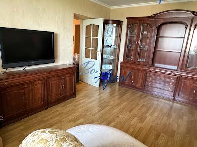 квартира за адресою Дніпровська набережна вул., 13