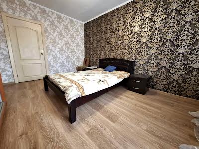 квартира за адресою Тростянецька вул., 8-Б