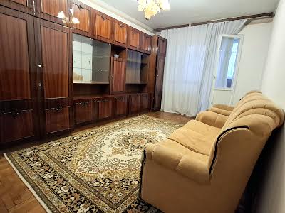 квартира по адресу Героев Днепра ул., 17