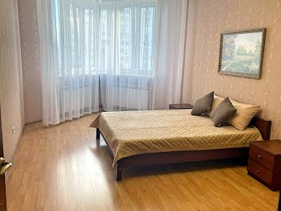 квартира за адресою Срібнокільська вул., 1