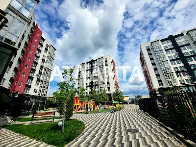 квартира за адресою Озерна вул., 27а