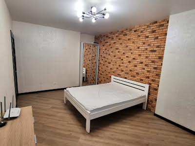 квартира за адресою Академіка Глушкова просп., 9-Д