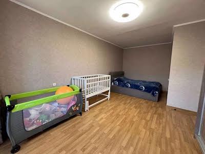 квартира за адресою Симиренка вул., 24-А