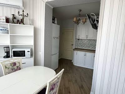 квартира за адресою Академіка Амосова вул., 63