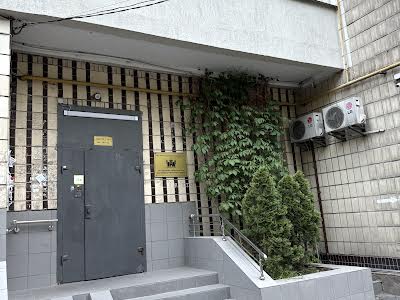 квартира по адресу Митрополита Василия Липковского ул. (Урицкого), 23