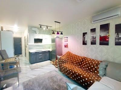 квартира за адресою Польова вул., 73