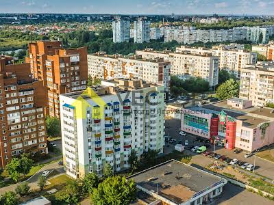 квартира за адресою Євгена Коновальця бульв. (Маршала Конєва), 1Б