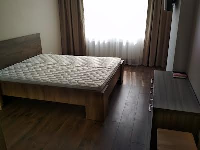 квартира за адресою Оксамитова вул., 20-В