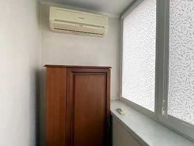 квартира за адресою Амвросія Бучми бульв., 5/1