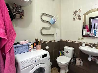 квартира за адресою Регенераторна вул., 1