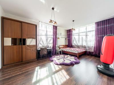квартира за адресою Коперника вул., 11