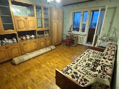 квартира за адресою Миропільська вул., 37