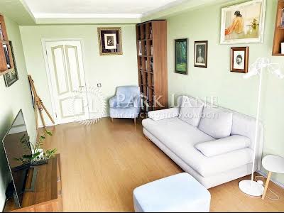 квартира за адресою Романа Ратушного вул. (Волгоградська), 37