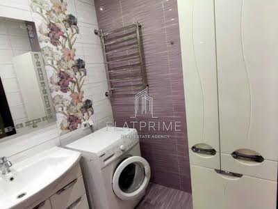 квартира по адресу Ревуцкого ул., 7-В