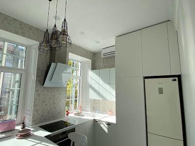 квартира по адресу Константиновская ул., 32