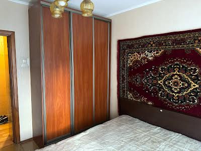 квартира по адресу Ревуцкого ул., 18