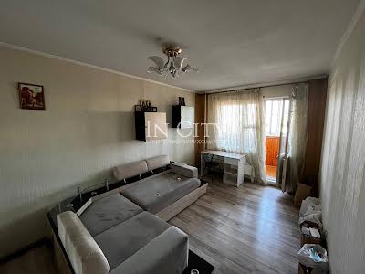 квартира за адресою Архітектора Вербицького вул., 14