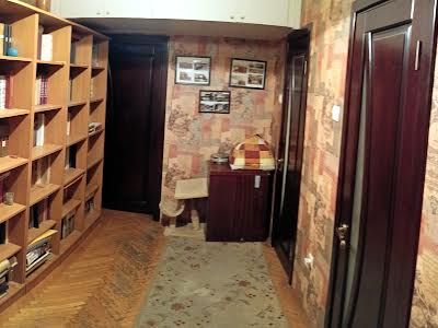 квартира по адресу Ивана Пулюя ул., 1а