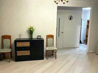 квартира за адресою Академіка Білецького вул., 18