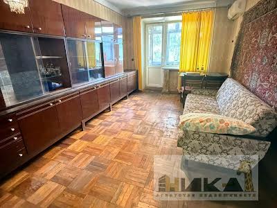 квартира за адресою Олександра Говорухи вул. (Радгоспна), 28-А