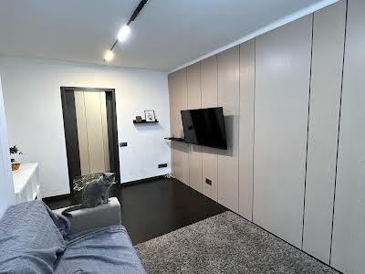 квартира за адресою Будівельників вул., 9