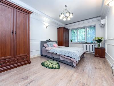квартира за адресою Михайла Бойчука вул. (Кіквідзе), 34