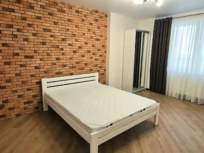 квартира за адресою Академіка Глушкова просп., 9-Д
