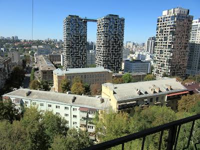 квартира по адресу Василия Тютюнника ул. (Анрі Барбюса), 5-Б