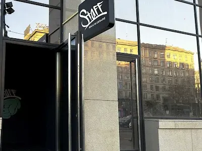комерційна за адресою майдан Незалежності пл., 2