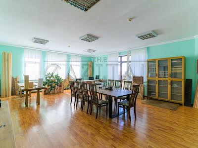 комерційна за адресою Павла Загребельного вул. (Миколи Раєвського), 5