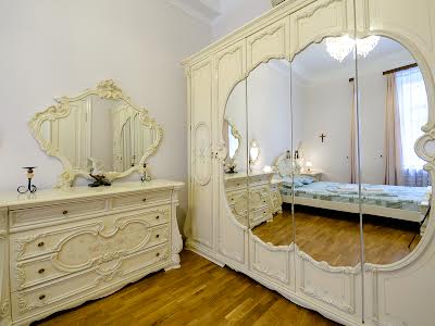 квартира по адресу Банковая ул., 3