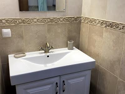 квартира за адресою Ушинського вул., 13
