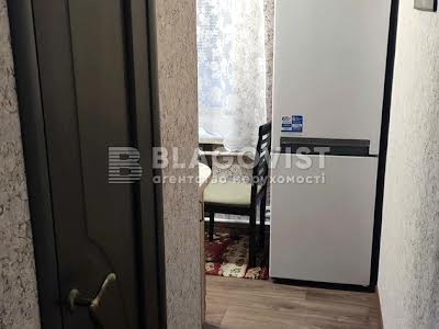 квартира за адресою Солом'янська вул., 16
