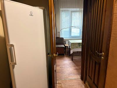 квартира по адресу Ревуцкого ул., 18