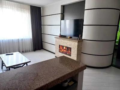 квартира за адресою Академіка Сахарова вул., 36