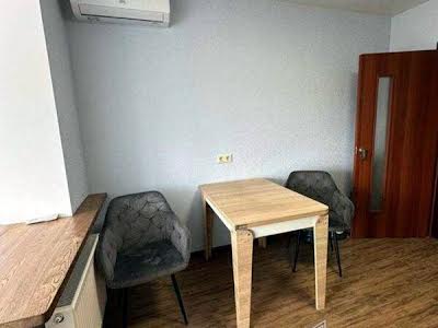 квартира за адресою Сергія Данченка вул., 1