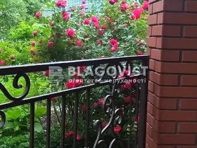 будинок за адресою с. Требухів, Квітнева